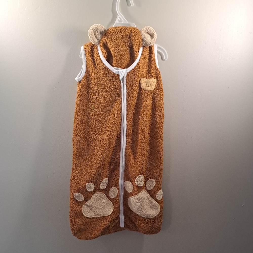 Bear Like 3-6 months Snuggy